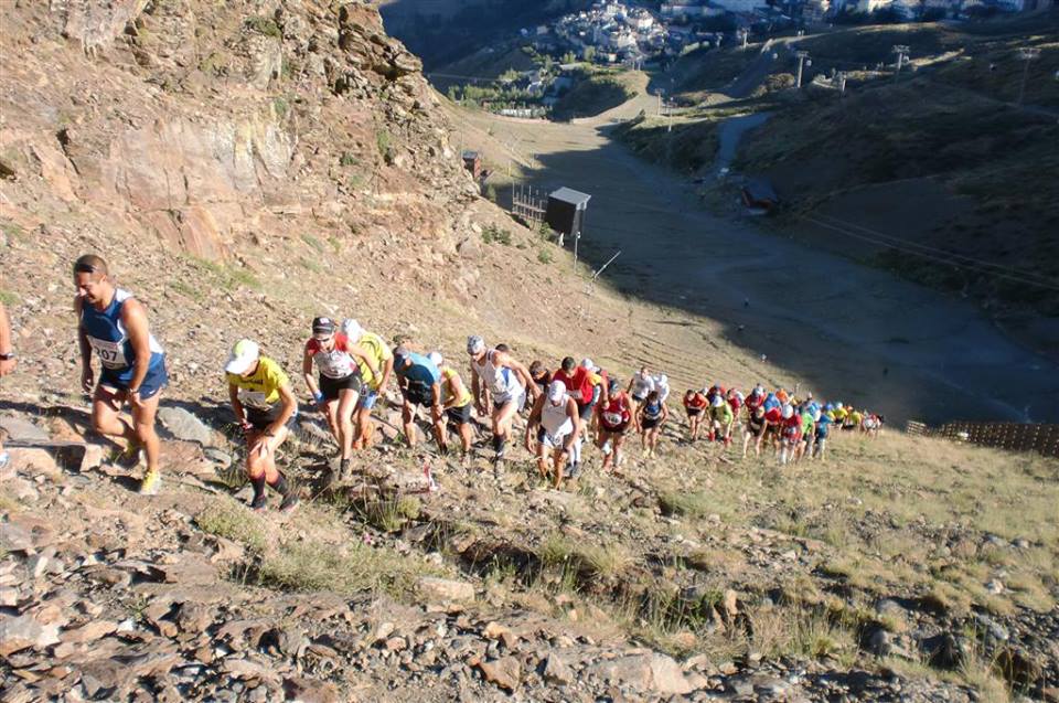 Escalada deportiva de Grupo Alpino Benalmádena en el blog de Podologo Malaga